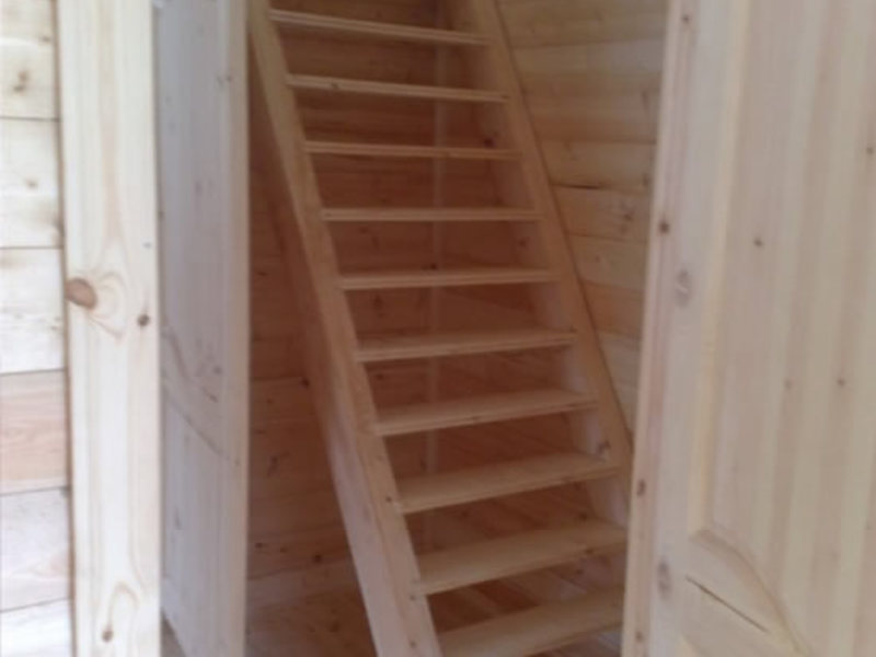 Деревянный вариант лестницы