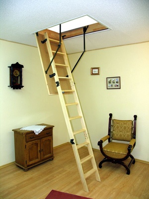 Стоимость готовой чердачной лестницы