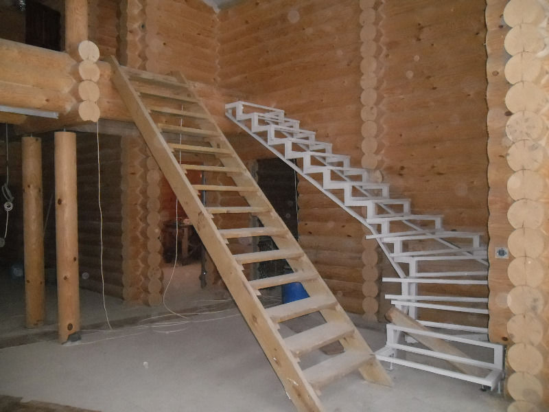 Покрытия металлической лестницы