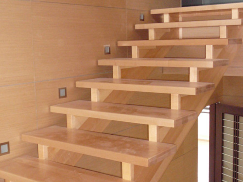 Современный вид деревянных лестниц